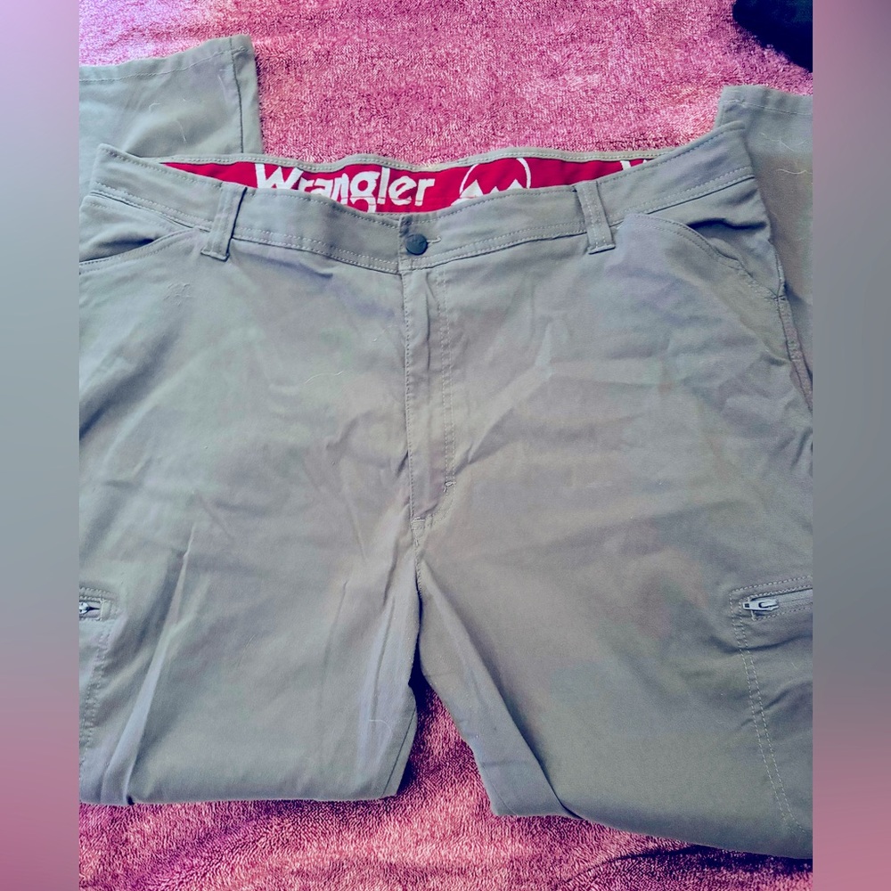 Wrangler Greige Tactical/Hiking Pants Mens 42/30